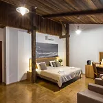 Apart Otel Pergamin 4*