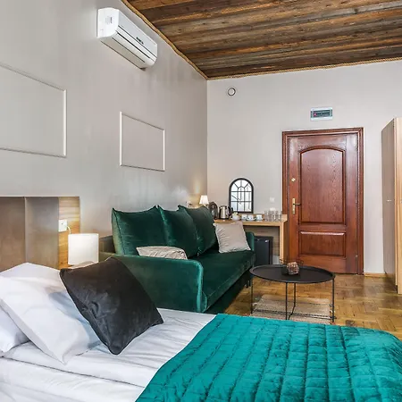 Pergamin Aparthotel 4*