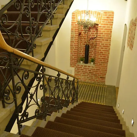 Pergamin 4*