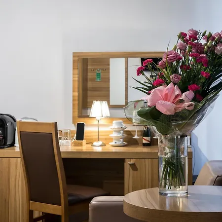 Pergamin Aparthotel 3*
